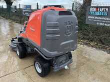 Husqvarna RC 320Ts AWD Ride-On Mower 