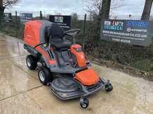 Husqvarna RC 320Ts AWD Ride-On Mower 