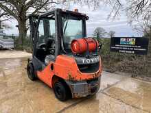 Toyota 02-8FGF30 Forklift 
