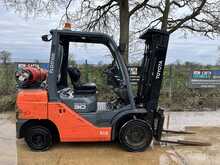 Toyota 02-8FGF30 Forklift 