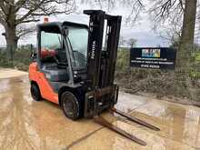 Toyota 02-8FGF30 Forklift 