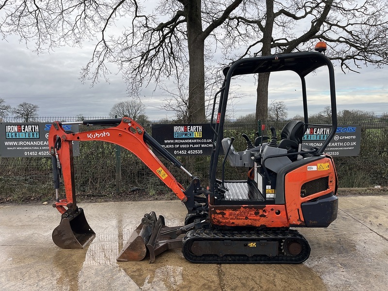2015 Excavator