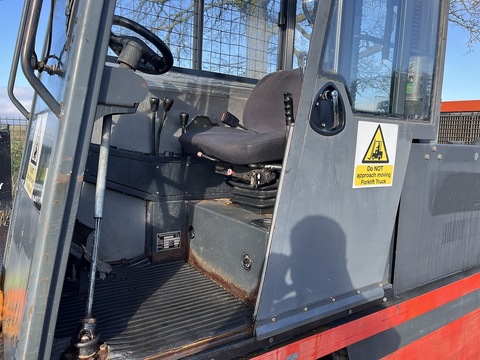 2005 Forklift