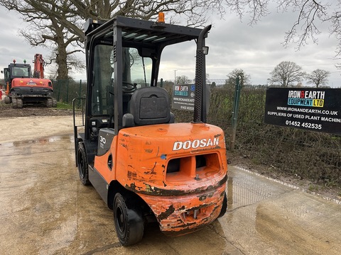 2013 Forklift
