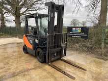 Doosan D30S-5 Forklift 
