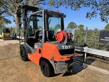 Toyota 02-8FGF30 Forklift 