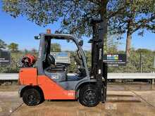 Toyota 02-8FGF30 Forklift 