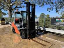 Toyota 02-8FGF30 Forklift 