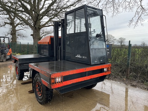 2005 Forklift
