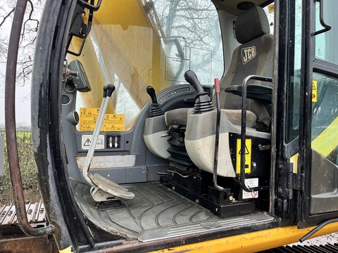 2007 Excavator
