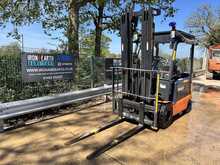 Doosan B25X-5 Forklift 