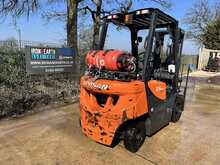 Doosan G25GP Forklift 