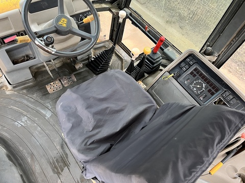 1995 Excavator