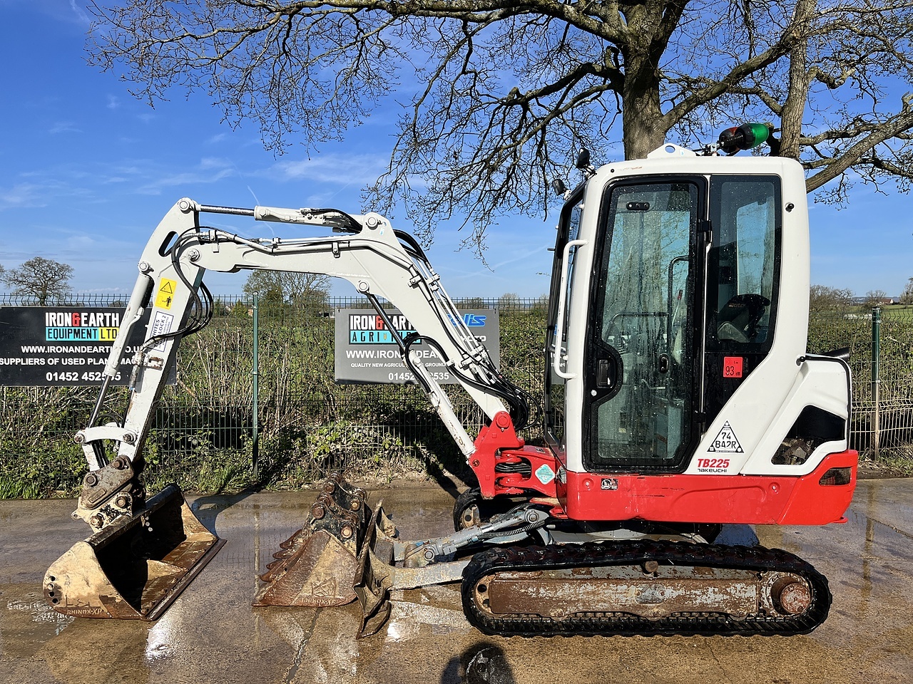 Takeuchi 2020 Excavator