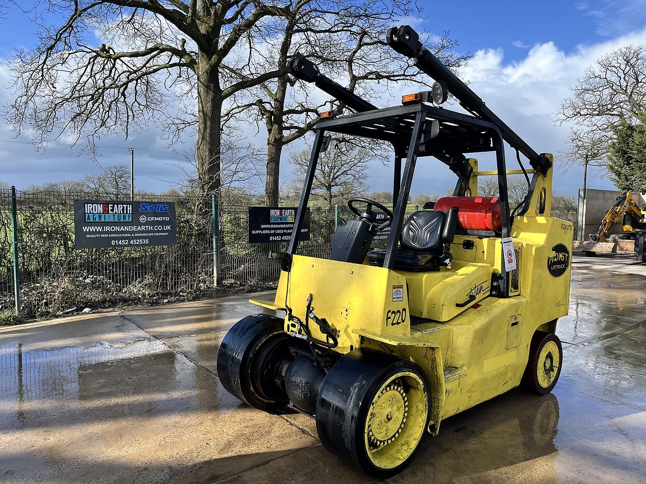 2016 Hoist F220B Lift Truck other for sale in Berkeley, Gloucestershire — photo 2