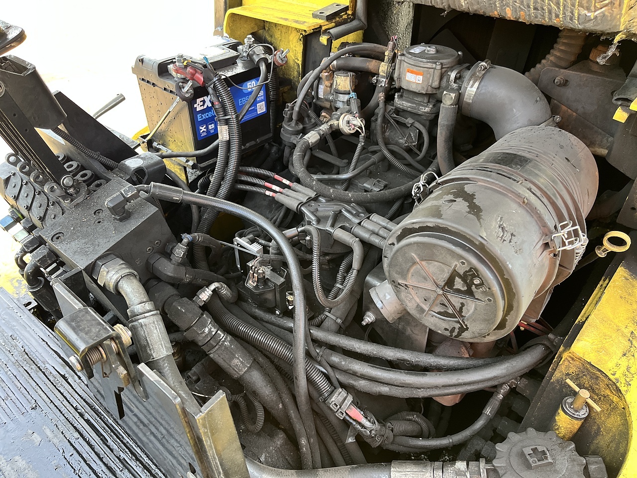 2016 Hoist F220B Lift Truck other for sale in Berkeley, Gloucestershire — photo 8