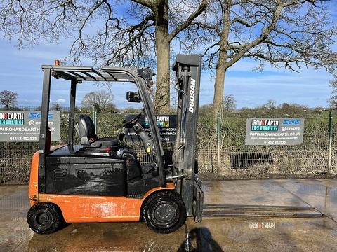 2007 Forklift