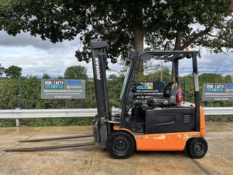 2007 Forklift