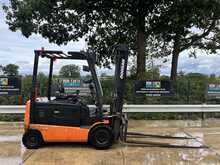 Doosan B25X-5 Forklift 