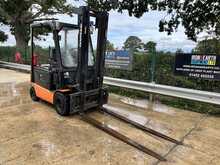 Doosan B25X-5 Forklift 