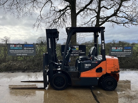 2013 Forklift