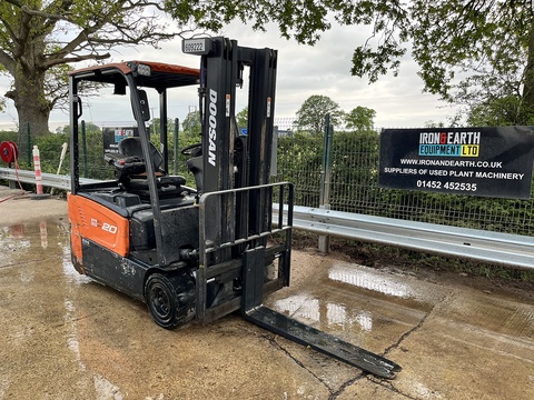 2017 Forklift Electric