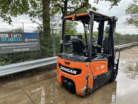 2017 Forklift Electric