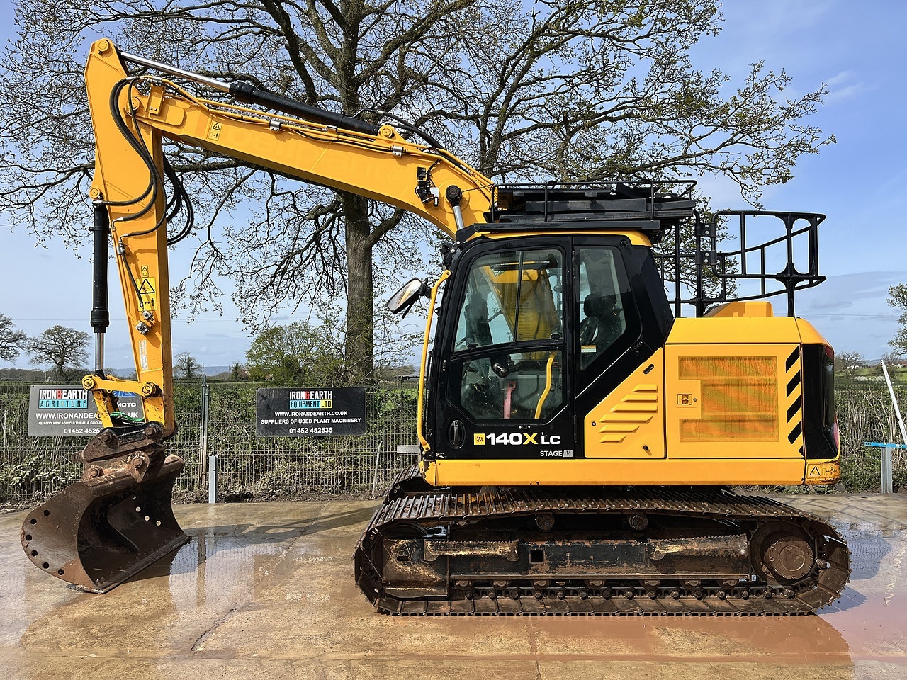 JCB 2023 Excavator