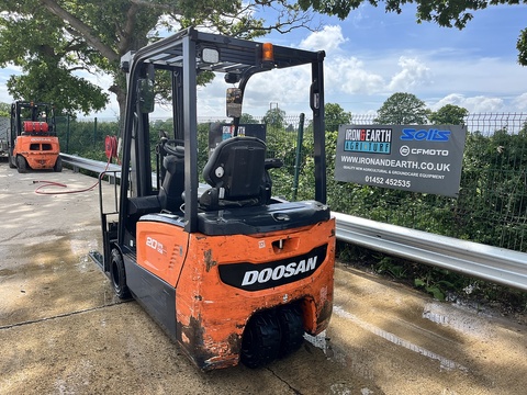 2017 Forklift Electric