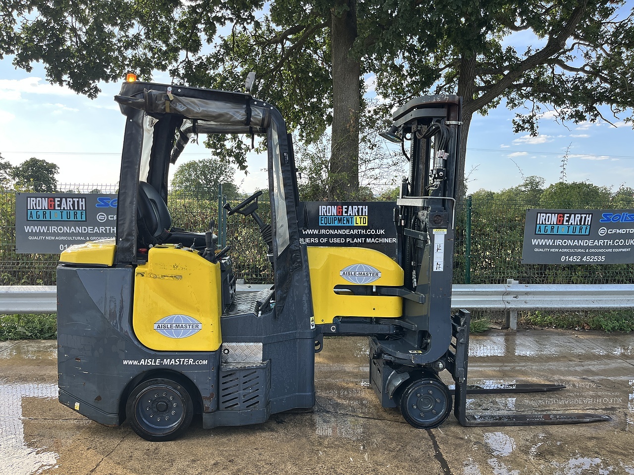 2015 Aislemaster AM15E Articulating Forklift forklift for sale in Berkeley, Gloucestershire — photo 4