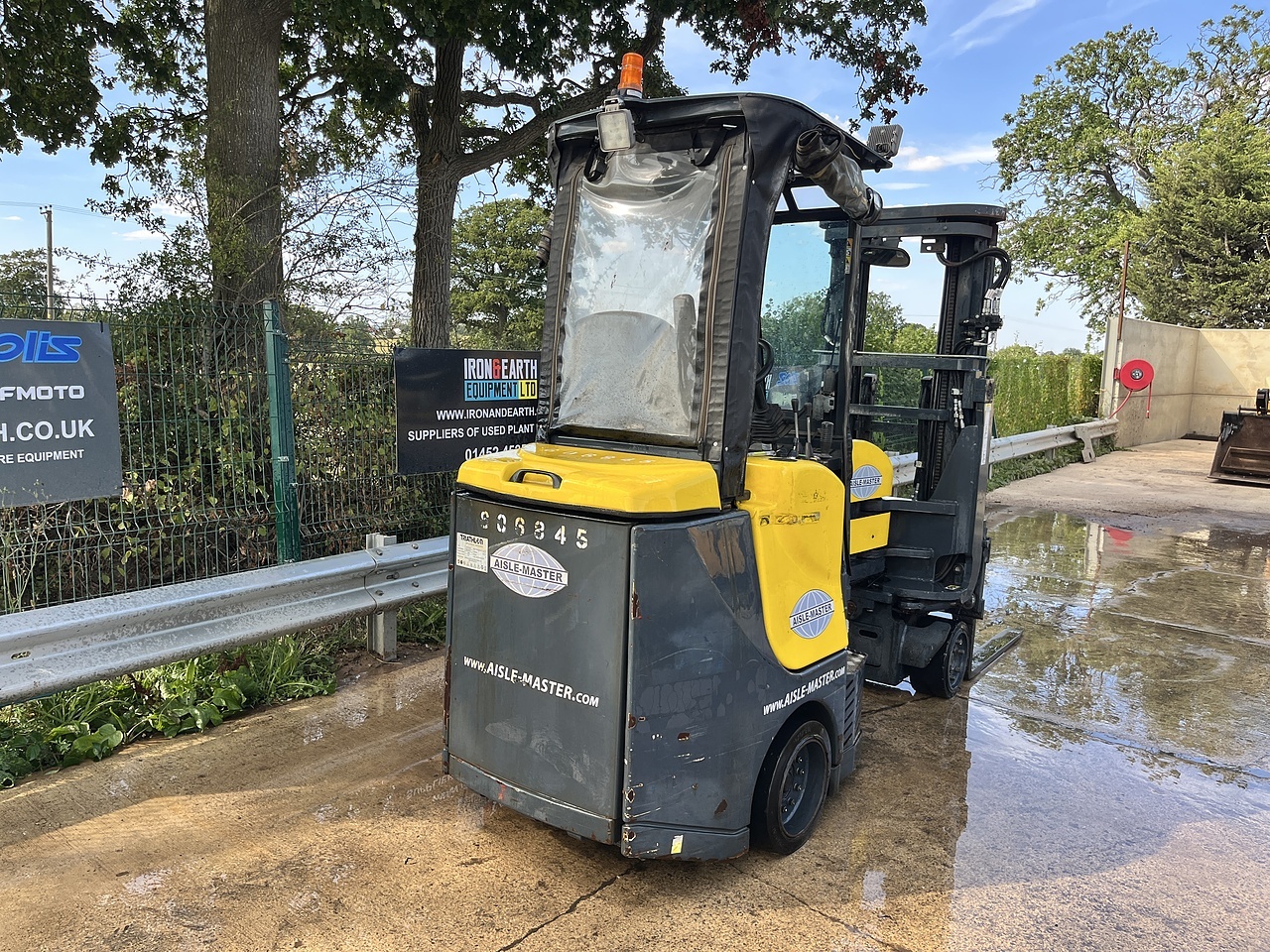 2015 Aislemaster AM15E Articulating Forklift forklift for sale in Berkeley, Gloucestershire — photo 6