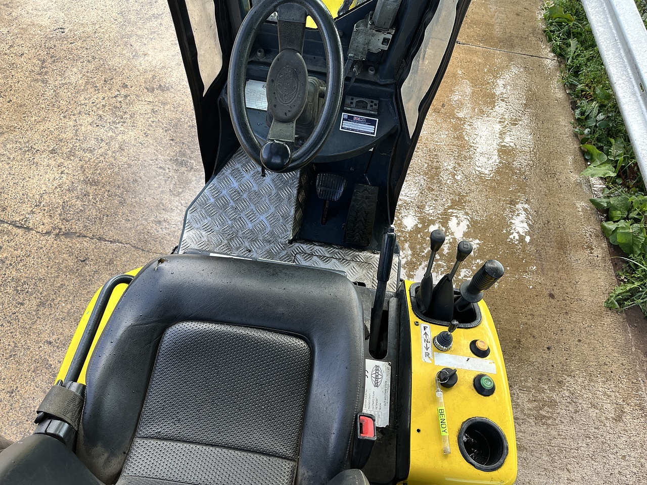 2015 Aislemaster AM15E Articulating Forklift forklift for sale in Berkeley, Gloucestershire — photo 10