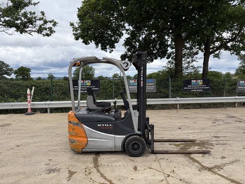2006 Forklift 1
