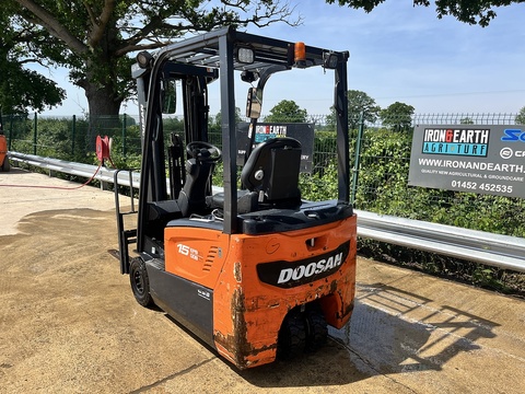 2017 Forklift