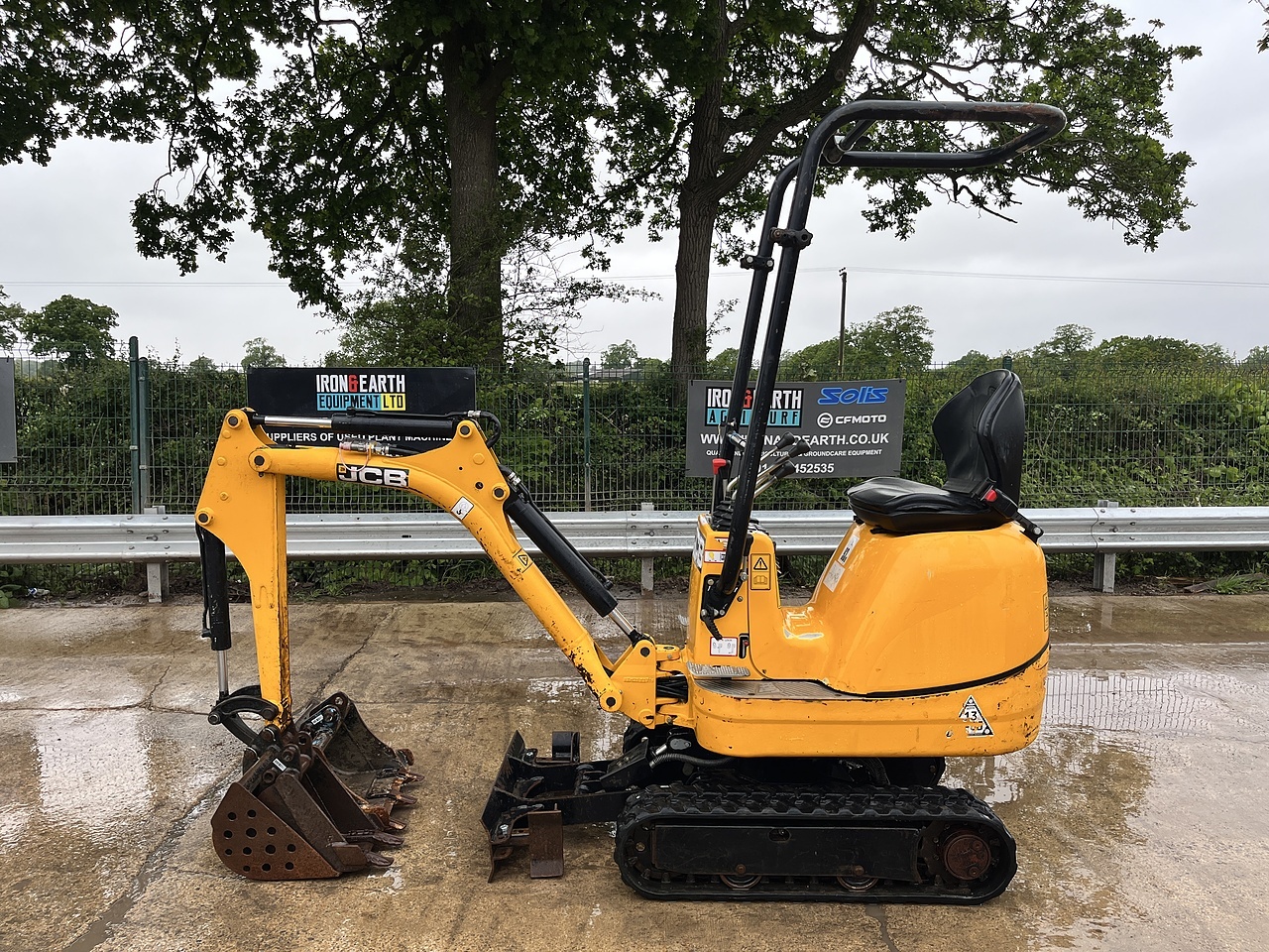 JCB 2022 JCB 8008 CTS Excavator