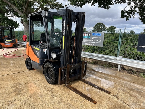 2011 Forklift