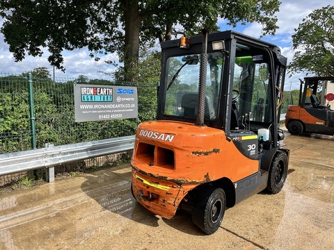 2011 Forklift