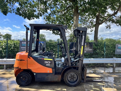 2011 Forklift