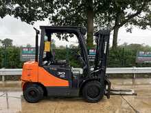 Doosan D30S-5 Forklift 