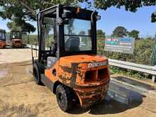Doosan D35C-5 Forklift 