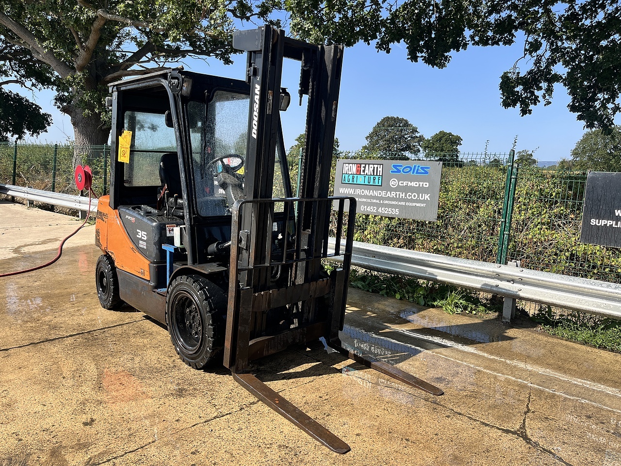 2011 Doosan D35C-5 Forklift forklift for sale in Berkeley, Gloucestershire — photo 5