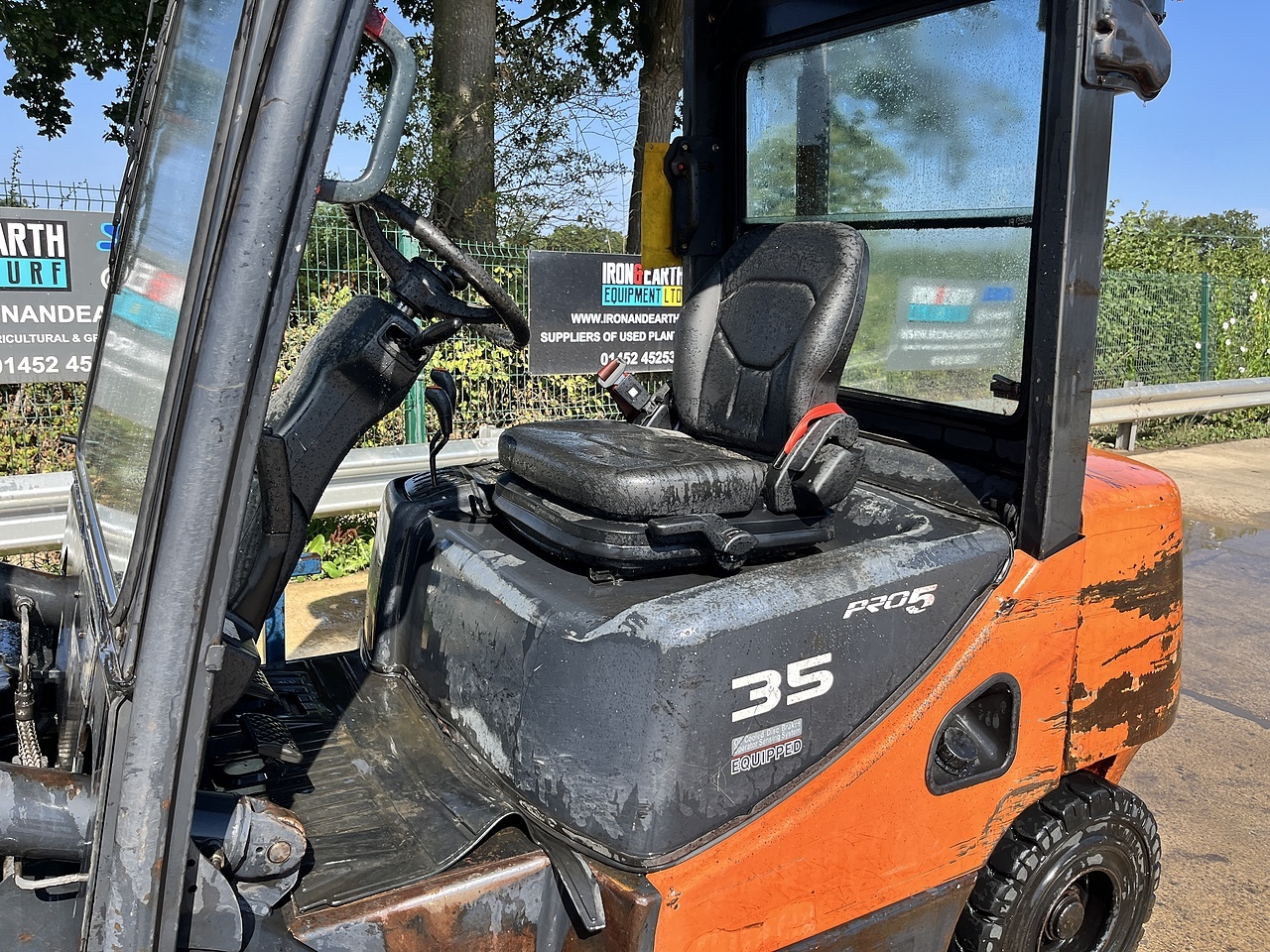 2011 Doosan D35C-5 Forklift forklift for sale in Berkeley, Gloucestershire — photo 9