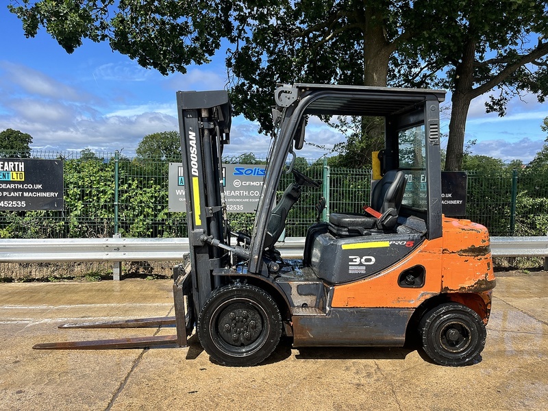 2011 Forklift