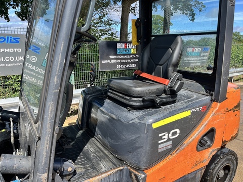 2011 Forklift