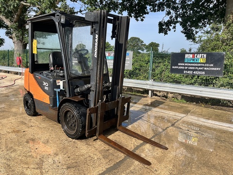 2011 Forklift