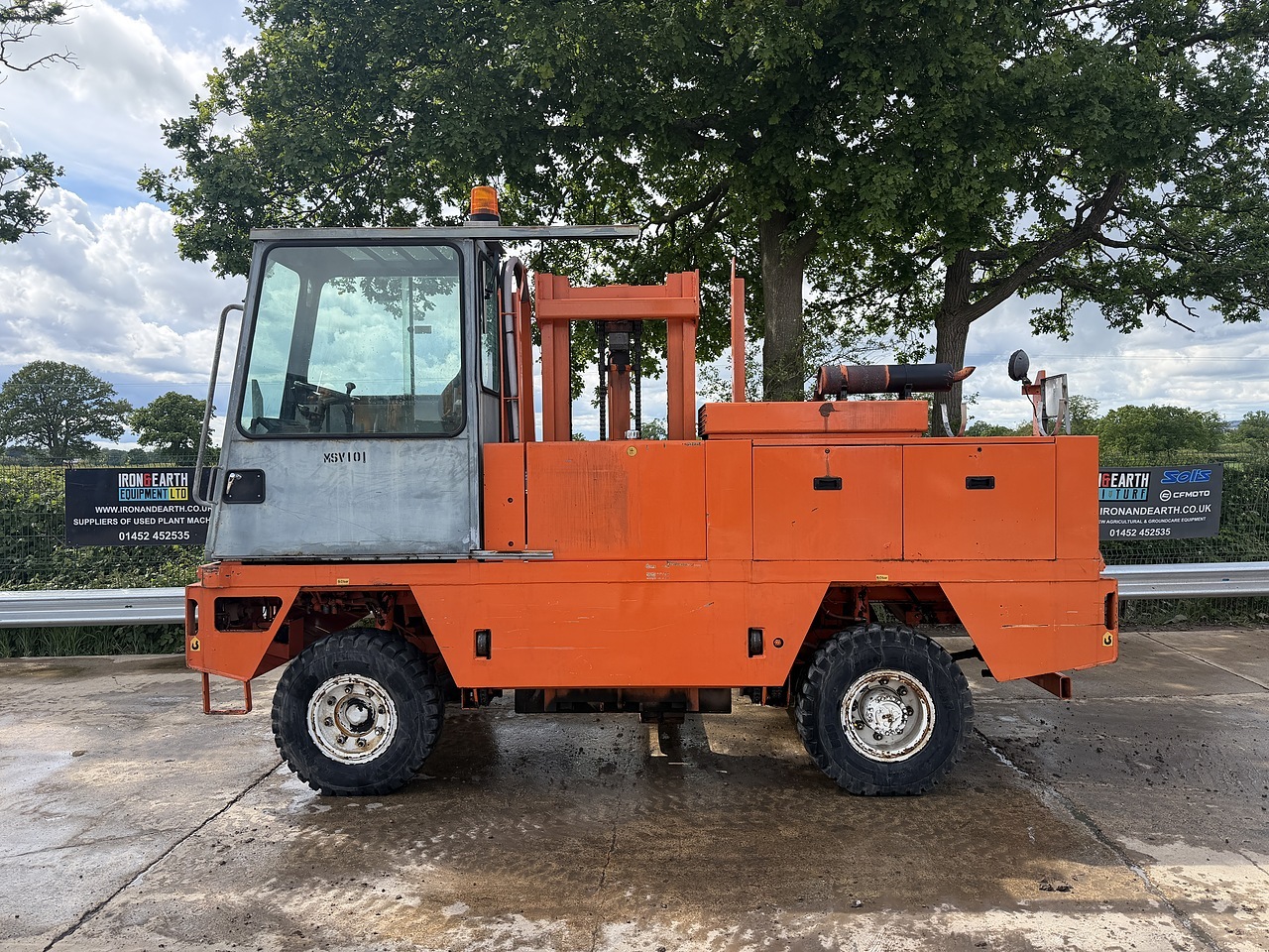BOSS 1999 Forklift