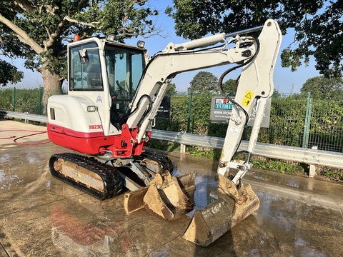 2017 Excavator