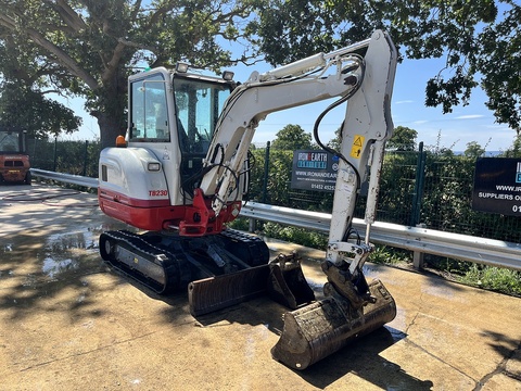 2017 Excavator
