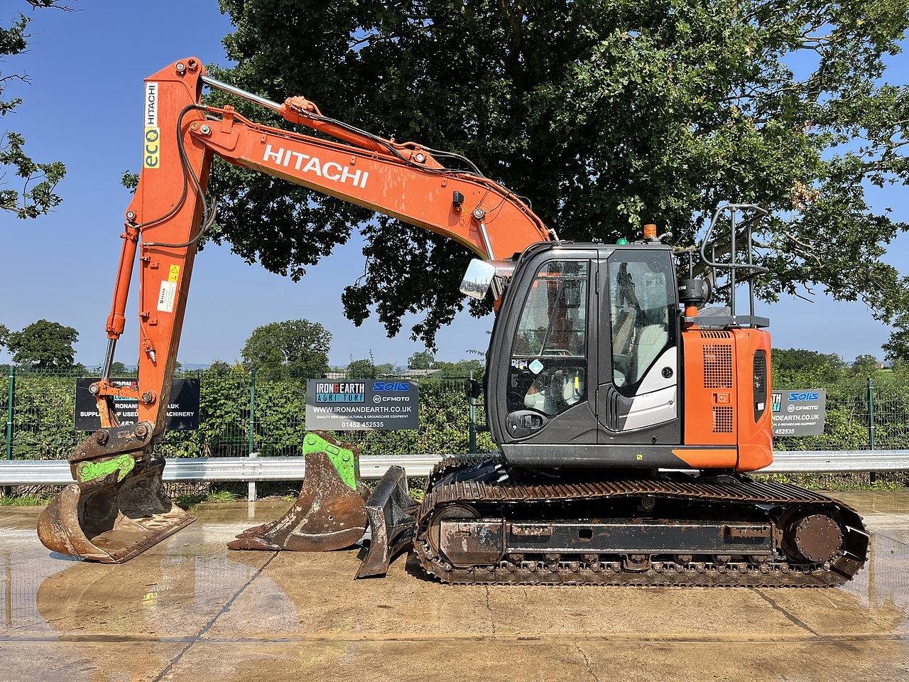 Hitachi 2020 Excavator