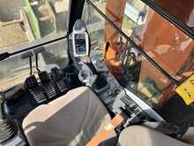 Hitachi ZX135USBL-6 Excavator 